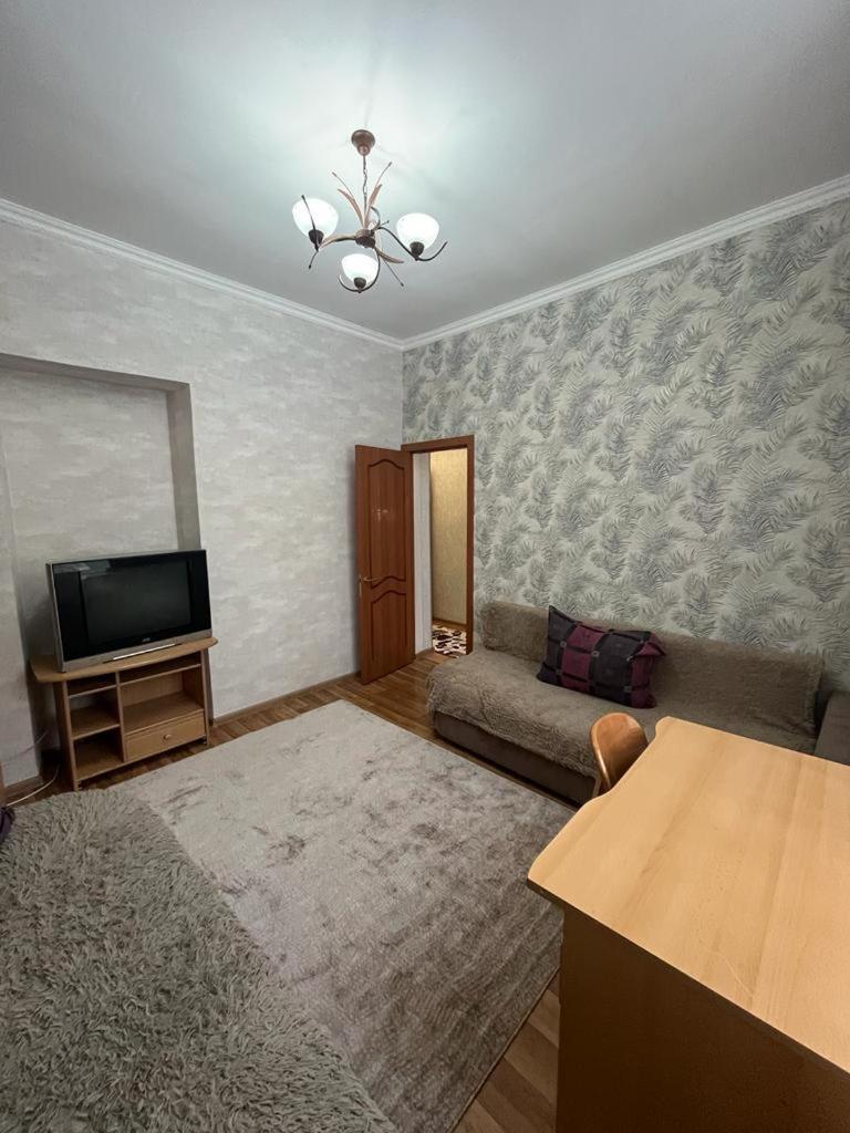 Apartments On Mustafa Ozturk Almatý Exterior foto