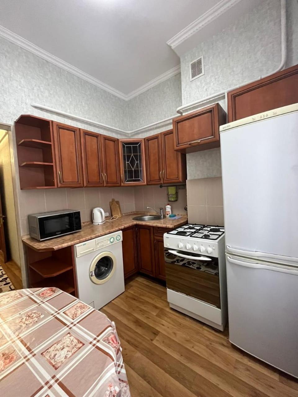 Apartments On Mustafa Ozturk Almatý Habitación foto